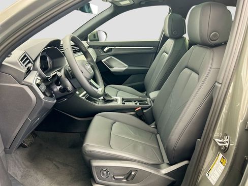 New 2025 Audi Q3 2.0T Premium image 17
