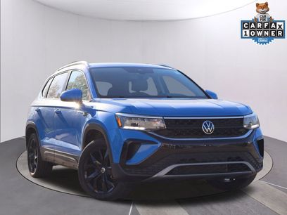 Certified 2022 Volkswagen Taos SE w/ IQ.Drive SE Package