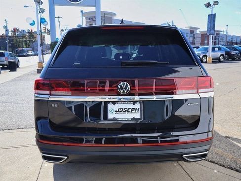 New 2026 Volkswagen Atlas SE AWD/4WD image 4