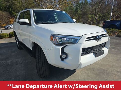 Used 2024 Toyota 4Runner SR5 image 9