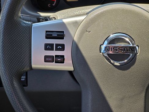 Used 2021 Nissan Frontier SV AWD/4WD image 14