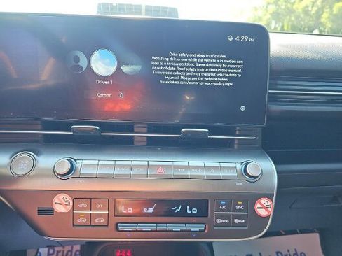 Used 2024 Hyundai Kona SEL FWD image 8