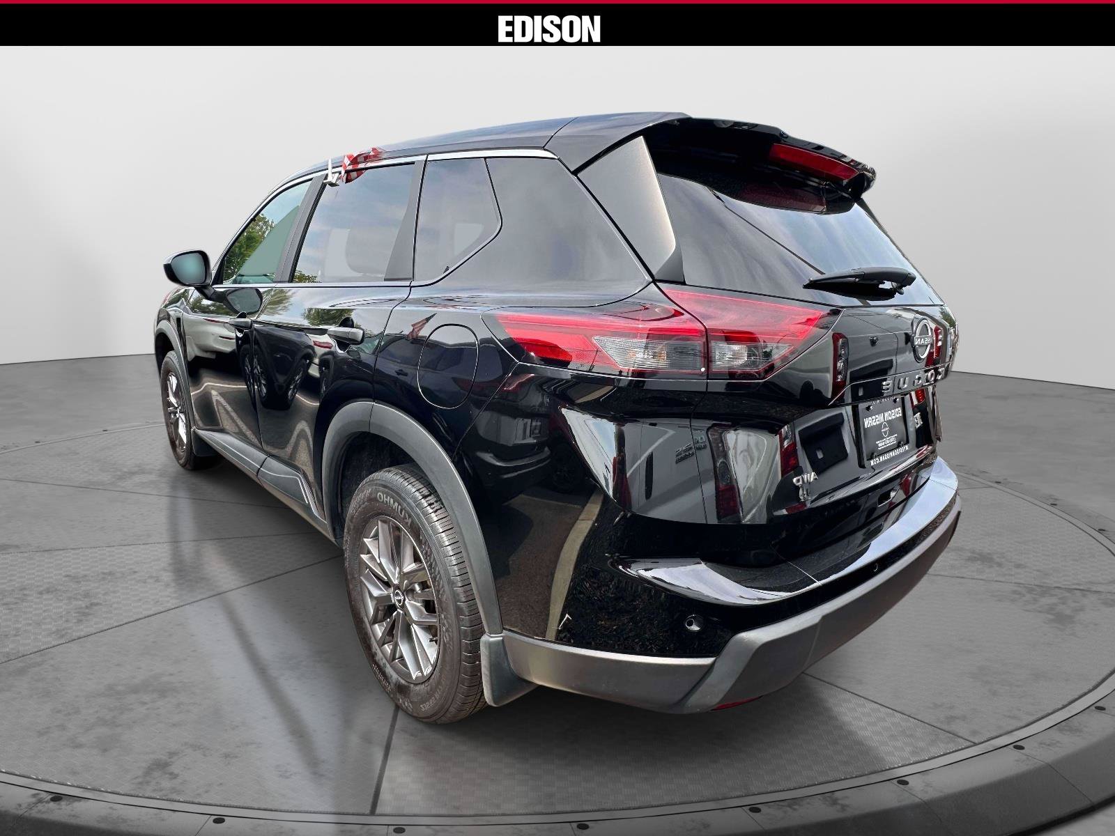 Used 2026 Nissan Rogue S AWD/4WD image 5