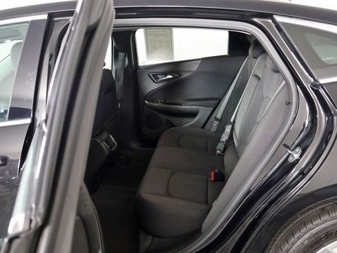 Used 2024 Chevrolet Malibu LT image 28