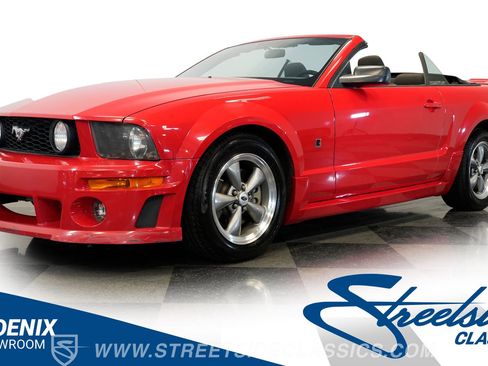 Used 2005 Ford Mustang GT image 1