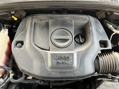 Used 2023 Jeep Grand Cherokee Summit w/ Adv Protech Group IV AWD/4WD image 29