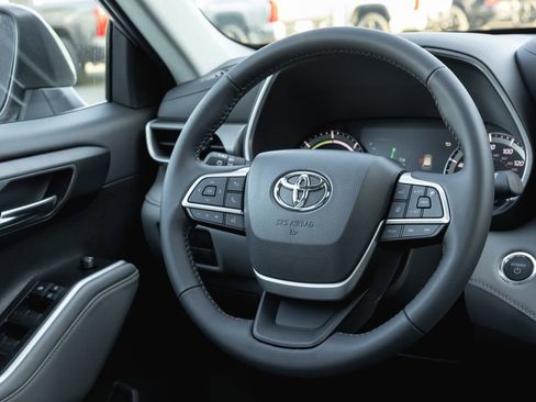 New 2026 Toyota Highlander XLE AWD/4WD image 10