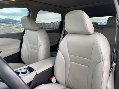 Used 2023 Nissan Rogue SL image 19