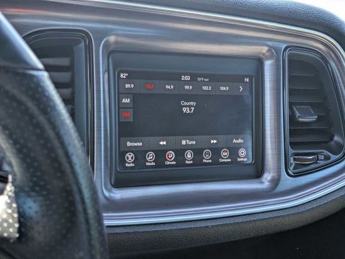 Used 2018 Dodge Challenger R/T image 28