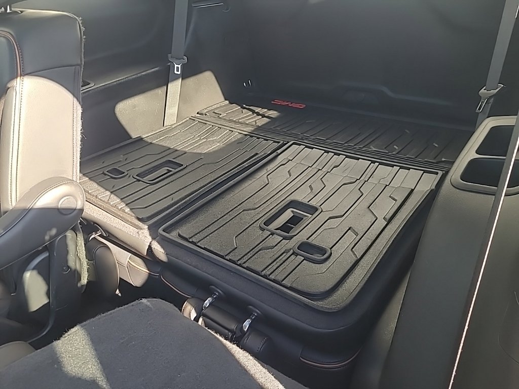 Used 2020 GMC Acadia AT4 w/ Driver Alert Package II AWD/4WD image 17