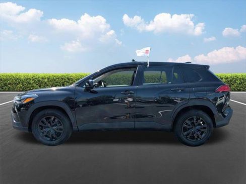 Certified 2022 Toyota Corolla Cross L FWD image 8