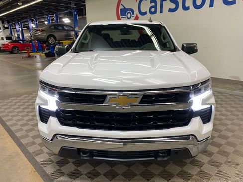 Used 2023 Chevrolet Silverado 1500 LT w/ Z71 Off-Road Package image 4