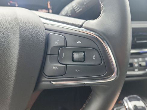 Certified 2025 Buick Envista Sport Touring w/ Convenience I Package FWD image 25