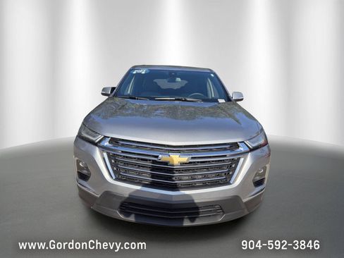 Certified 2023 Chevrolet Traverse LT FWD image 9