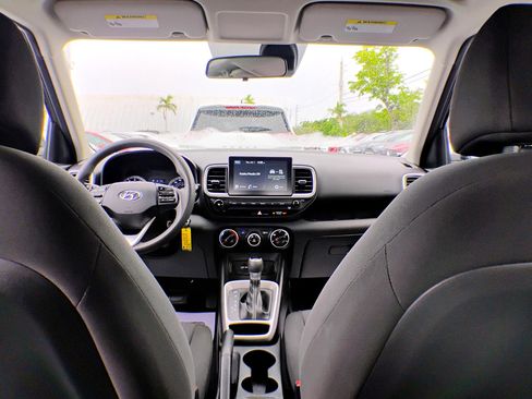 Used 2021 Hyundai Venue SE image 75