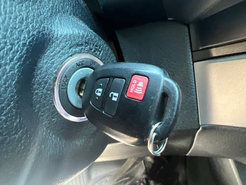 Used 2019 Toyota Tacoma SR5 RWD image 13