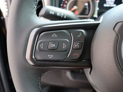 New 2025 Jeep Gladiator Sport image 15