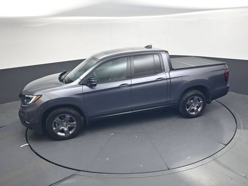 Certified 2025 Honda Ridgeline TrailSport image 37