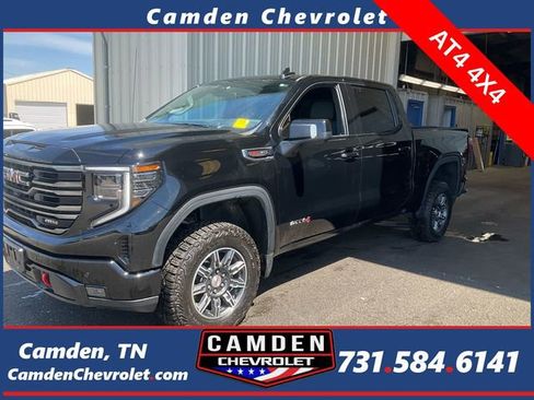 Used 2025 GMC Sierra 1500 AT4 image 1
