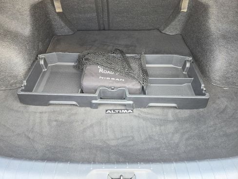 Used 2023 Nissan Altima 2.5 SR w/ SR Premium Package FWD image 24
