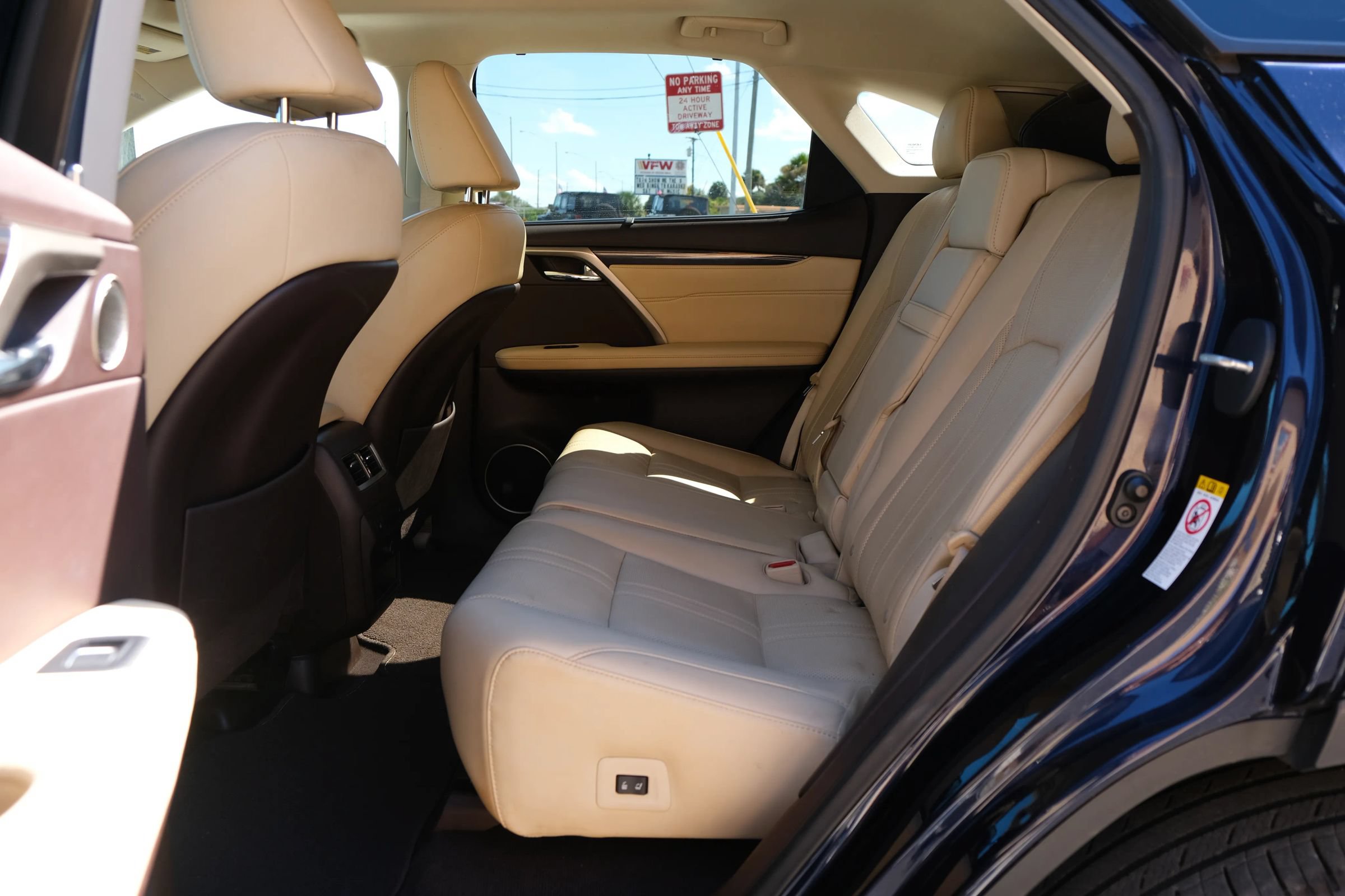 Used 2017 Lexus RX 350 FWD w/ Luxury Package image 12