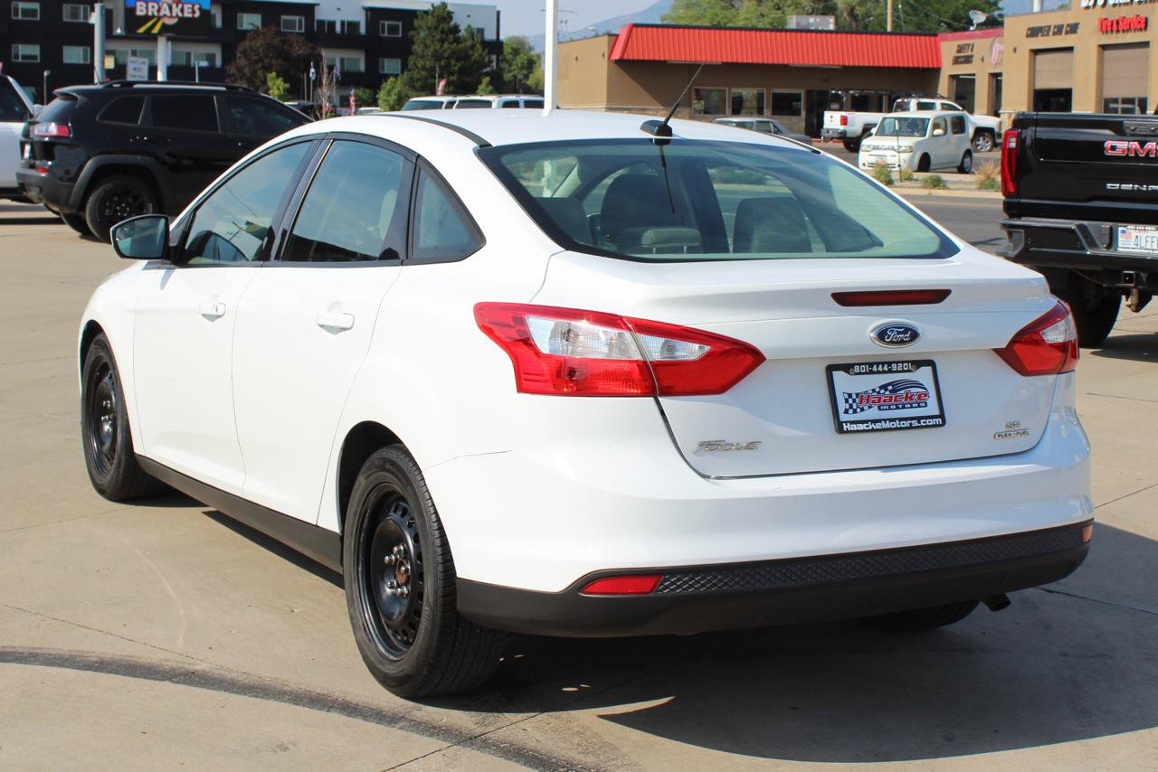 Used 2012 Ford Focus SE FWD image 10