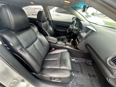 Used 2011 Nissan Maxima 3.5 SV w/ Premium Pkg FWD image 19