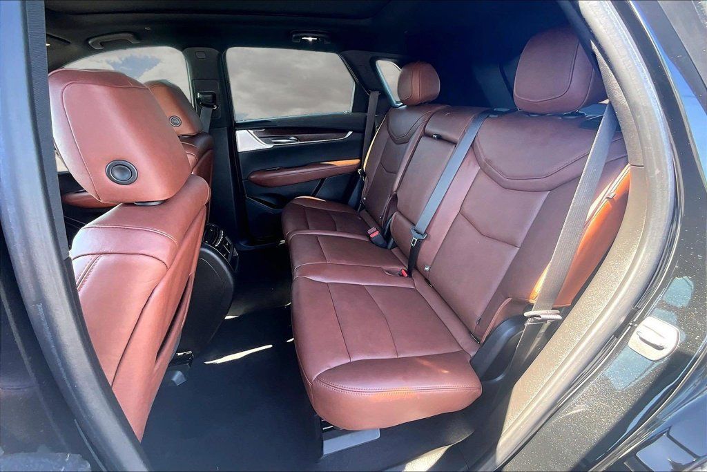 Used 2023 Cadillac XT5 Sportv w/ Technology Package AWD/4WD image 22