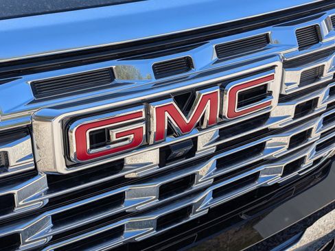 New 2026 GMC Terrain Denali image 5