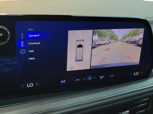 Used 2025 Chevrolet Tahoe LS RWD image 25