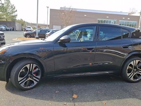 New 2025 Maserati Grecale Folgore image 4