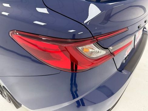 Used 2025 Toyota Camry SE w/ Convenience Package image 36