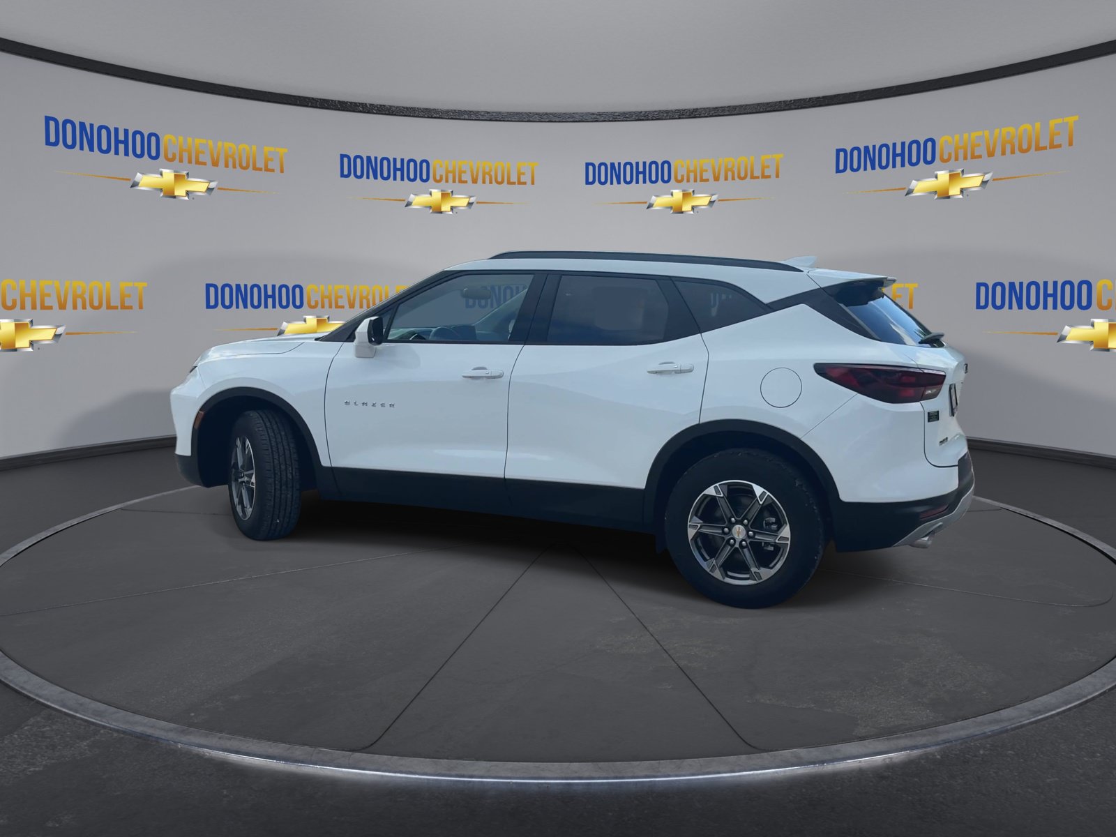 New 2026 Chevrolet Blazer LT w/ Convenience Package FWD image 9