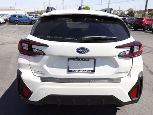 Used 2024 Subaru Crosstrek 2.0i Premium AWD/4WD image 6