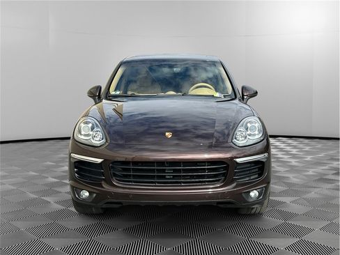 Used 2017 Porsche Cayenne Platinum Edition AWD/4WD image 8