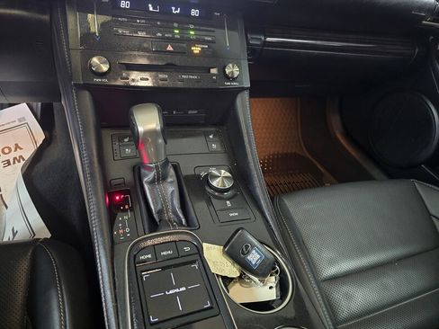 Used 2015 Lexus RC 350 AWD w/ Navigation System Package image 21