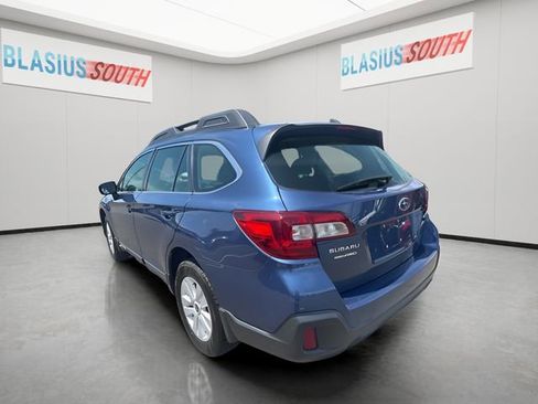 Used 2019 Subaru Outback 2.5i AWD/4WD image 5
