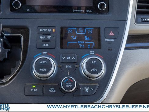 Used 2019 Toyota Sienna XLE Premium image 23