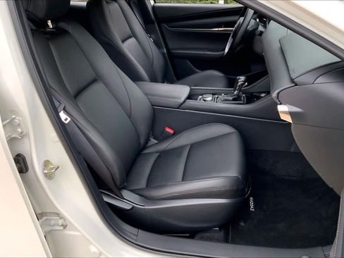 Used 2024 MAZDA MAZDA3 s image 8