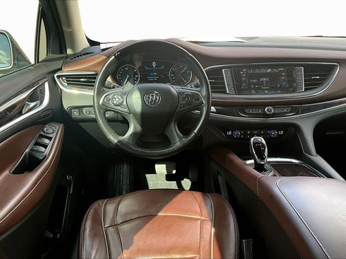 Used 2018 Buick Enclave Avenir w/ Avenir Technology Package image 5