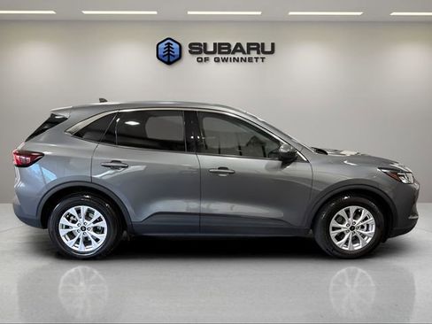 Used 2023 Ford Escape Active w/ Tech Pack #2 FWD image 6