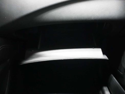 Used 2023 Nissan Murano SV image 16