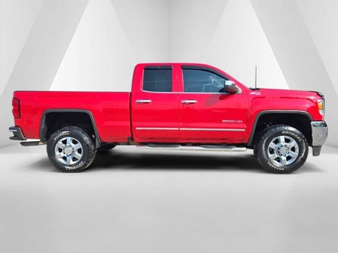 Used 2018 GMC Sierra 2500 SLT w/ Snow Plow Prep Package AWD/4WD image 4