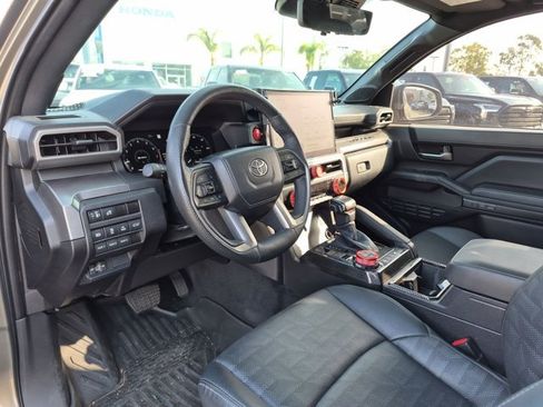 Used 2024 Toyota Tacoma TRD Off-Road w/ TRD Off Road Premium Package AWD/4WD image 10