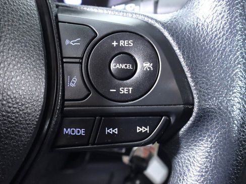 Used 2021 Toyota Corolla LE image 13