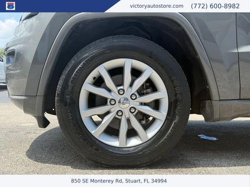 Used 2020 Jeep Grand Cherokee Altitude RWD image 9