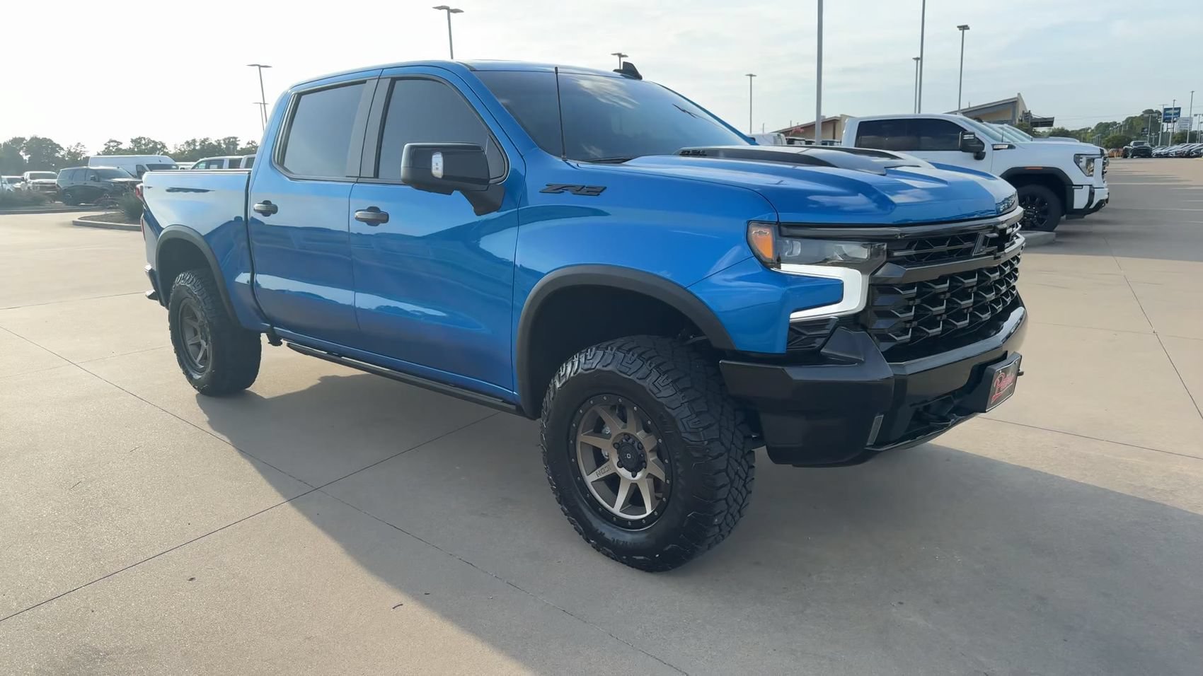 Used 2024 Chevrolet Silverado 1500 ZR2 w/ Technology Package AWD/4WD image 3