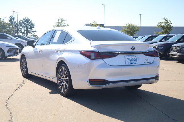 Used 2021 Lexus ES 300h w/ Premium Package FWD image 6
