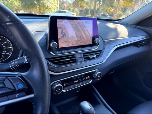 Used 2019 Nissan Altima 2.5 SL image 11