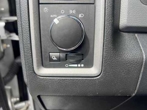Used 2017 RAM 2500 Tradesman w/ Chrome Appearance Group AWD/4WD image 20